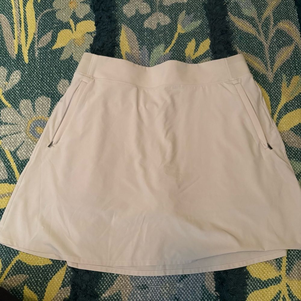 Athleta Soho Skort Athletic Skirt size 8 Tan Beige